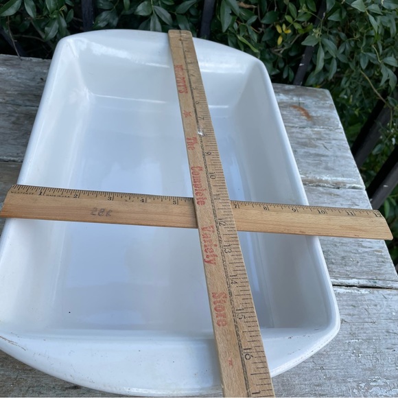 Linens & Things white stoneware baking casserole dish large rectangular pan - Picture 7 of 10